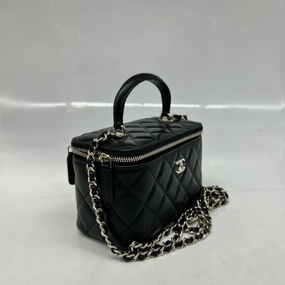 Chanel Women Pre-Loved Bag Brand New Condition - Picture 2 of 9